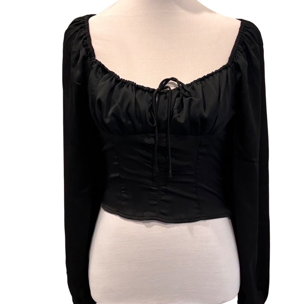 ASTR the Label Top Womens Small Black Milkmaid Smocked Long Sleeve